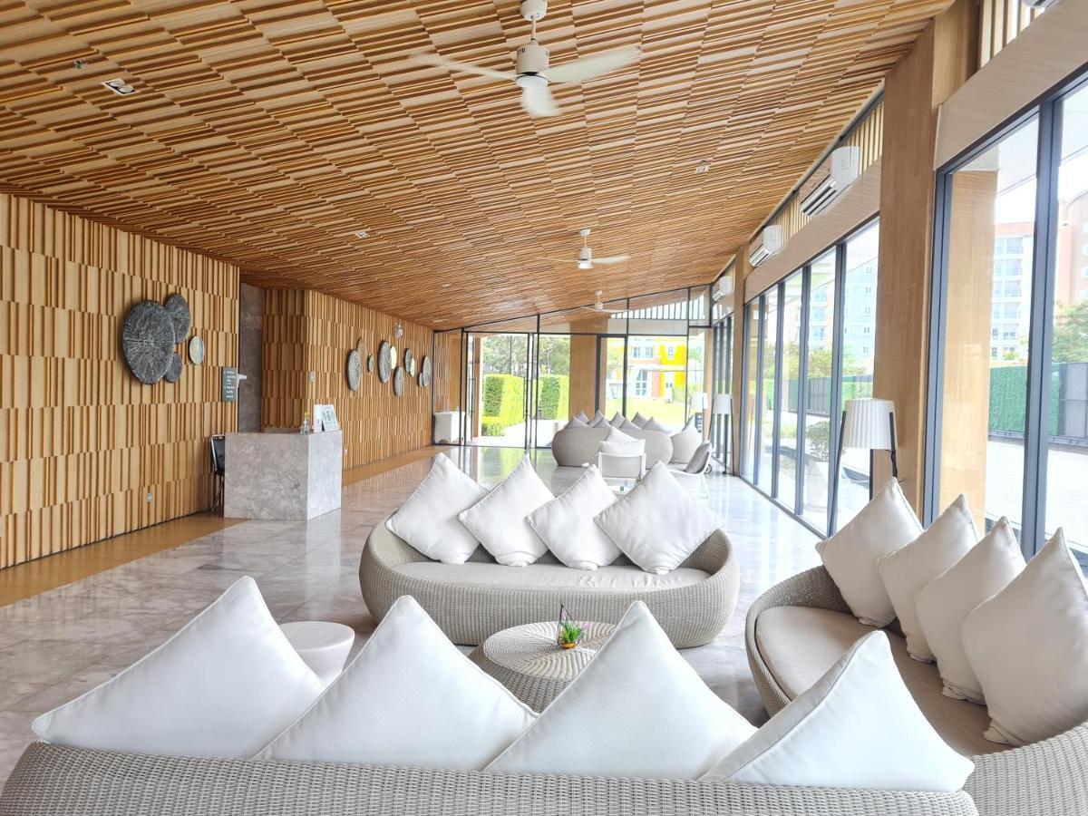 Veranda Residence pattaya By Sea Jomtien Beach Esterno foto